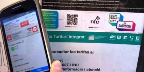 Barcellona contactless, informazioni ai cittadini tramite 8 mila proximity stickers