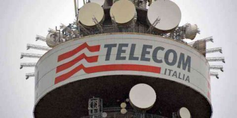 Telecom italia: 3mila esuberi gestiti con la solidarietà. Accordo senza la CGIL