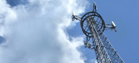 700 Mhz alle telco: primo ok dell’Europarlamento per ritardare il passaggio al 2022