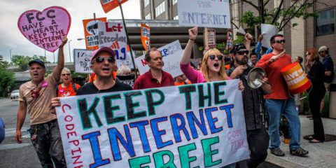 Net neutrality a rischio? Lo scontro (e gli interessi) tra 80mila siti e le Tlc
