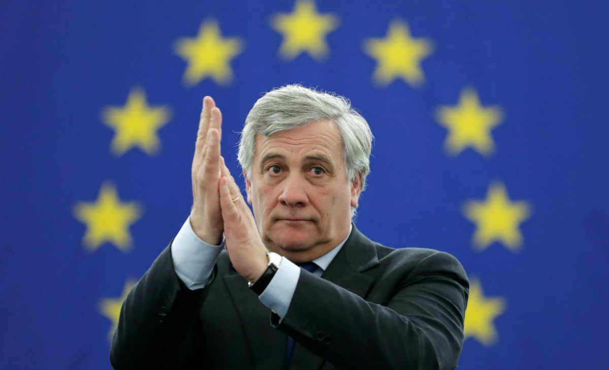 La Giornata Parlamentare Del Luglio Botta E Risposta Tra Tajani