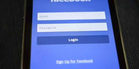 Facebook sospende centinaia di app per paura di un nuovo Cambridge Analytica