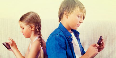 A che età possiamo dare ai nostri figli il loro primo smartphone?