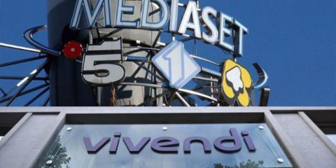 Vivendi pronta a scendere in Mediaset per chiudere il conflitto legale