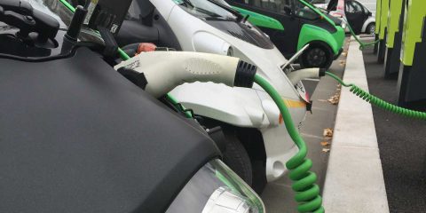 Auto elettriche, vendite nazionali in aumento del 109%. Roma capitale dell’eMobility