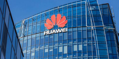 5G, Huawei verso il bando totale in Uk ma si salva in Francia