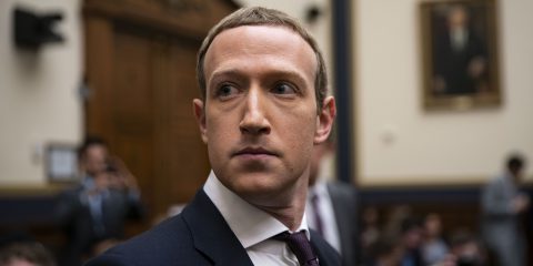 La rivolta dei dipendenti di Facebook contro Mark Zuckerberg