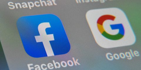 Google e Facebook nel mirino delle autorità regolatorie britanniche, nel 2021 più tutele per i dati dei consumatori