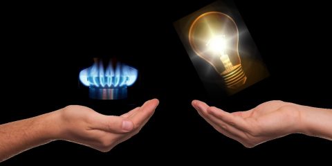 Trasferimento utenza luce e gas: come cambiare gestore prima degli aumenti 2022