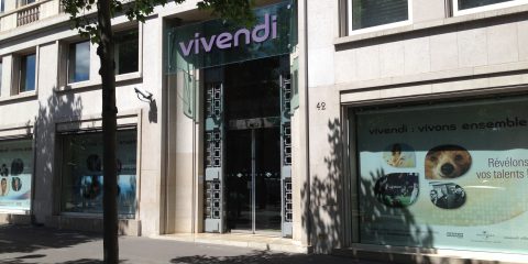 Rete Tim, Vivendi vero arbitro della cessione di NetCo?
