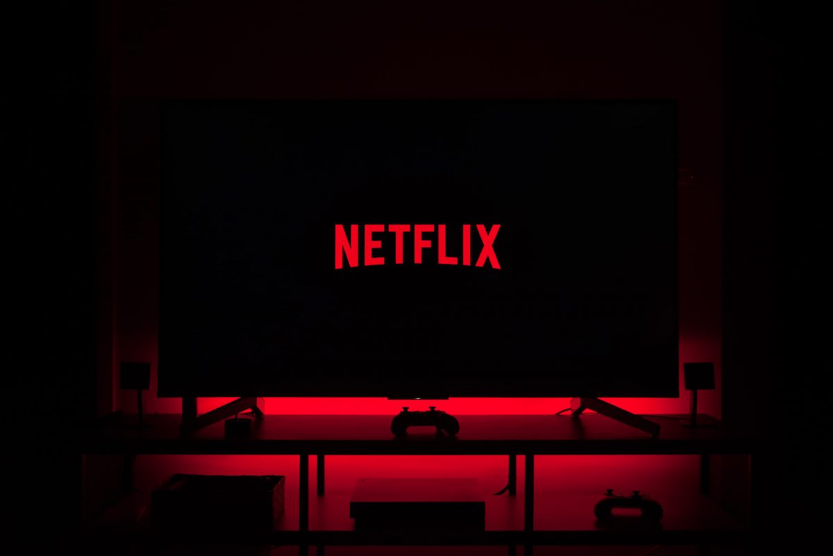 NETFLIX AUMENTA PREZZI ABBONAMENTO/ Non è una bufala, ecco le