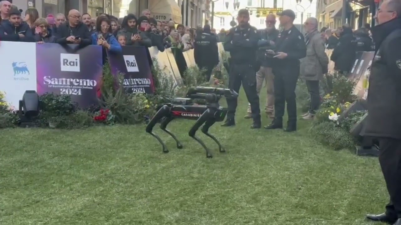 Arruolato Saetta, il primo cane robot dei carabinieri: novità