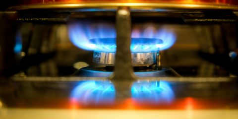 Aumenta il prezzo del gas all’ingrosso: nuova stangata in arrivo? I possibili scenari