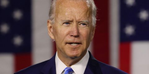 Biden annuncia nuove regole sull’AI. Impediranno al Pentagono e all’intelligence di utilizzare la tecnologia in modo non “responsabile”