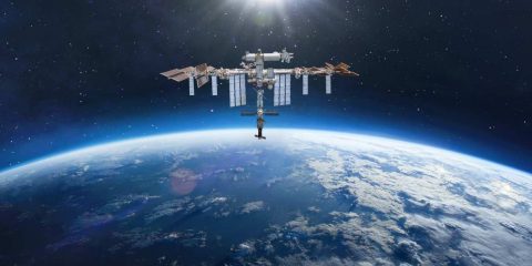 L’ISS finirà nel Pacifico entro il 2031. Ci penserà SpaceX per 840 milioni di dollari