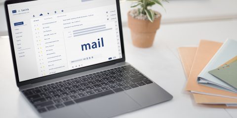 eMail marketing, l’AI aumenta il tasso di apertura. Mercoledì e sabato i giorni migliori