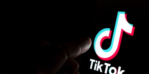 TikTok, come Trump potrebbe salvare il social. Con un ordine esecutivo o con una sua nuova trovata?