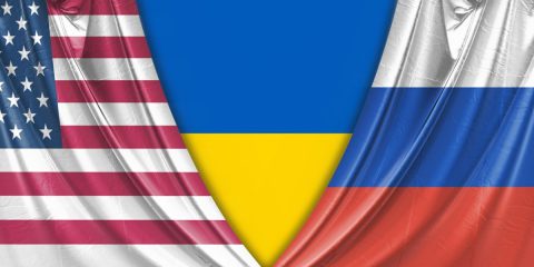 Ucraina e USA, in arrivo l’accordo storico su terre rare, petrolio e gas